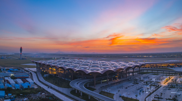 打造光影标杆！“中国智造”照亮“一带一路”标志性工程