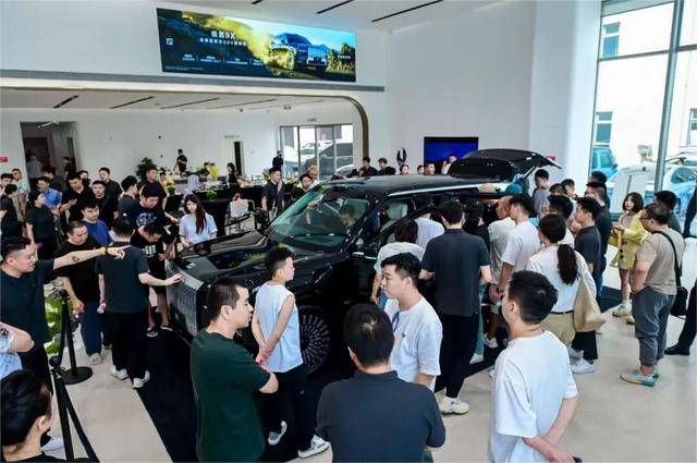 中式豪华SUV圈粉高端用户极氪9X的实力藏不住了